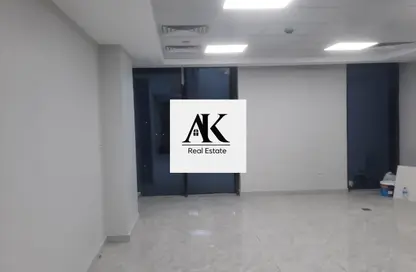 Office Space - Studio - 1 Bathroom for rent in Hyde Park Business District Mall - South Teseen St. - The 5th Settlement - New Cairo City - Cairo