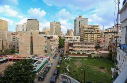 شقة - 3 غرف نوم - 3 حمامات للبيع في سابا باشا - حي شرق - الاسكندرية