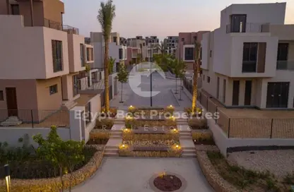 Townhouse - 4 Bedrooms - 4 Bathrooms for sale in Sodic East - 6th District - New Heliopolis - Cairo