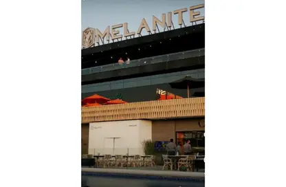 محل - استوديو - 1 حمام للايجار في أو ويست - كمبوندات 6 أكتوبر - مدينة 6 أكتوبر - الجيزة