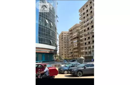 Apartment - 4 Bedrooms - 4 Bathrooms for sale in Zahraa El Maadi - Hay El Maadi - Cairo