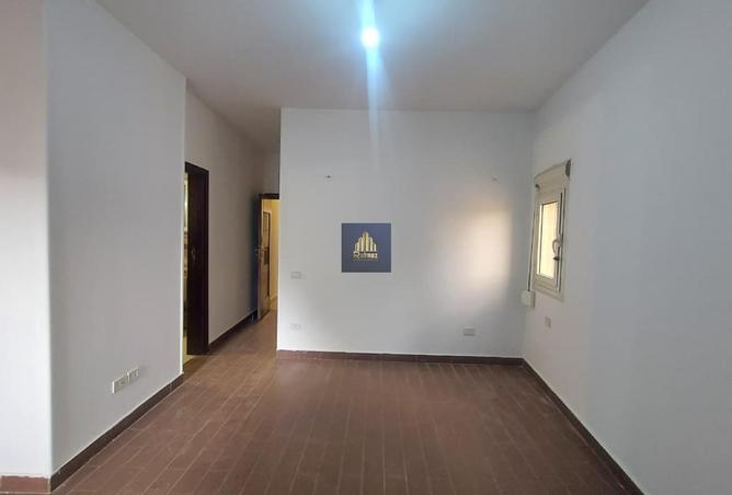 8400913 - Property Image 2