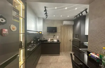 شقة - 3 غرف نوم - 3 حمامات للبيع في فيفث سكوير - التجمع الخامس - مدينة القاهرة الجديدة - القاهرة