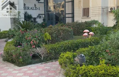 Apartment - 2 Bedrooms - 1 Bathroom for sale in Zahraa El Maadi - Hay El Maadi - Cairo
