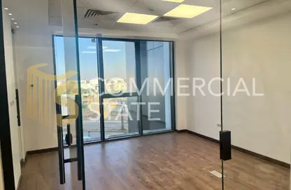 Office Space - Studio - 2 Bathrooms for rent in Hyde Park Business District Mall - South Teseen St. - The 5th Settlement - New Cairo City - Cairo