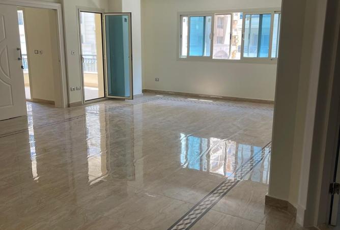 7943227 - Property Main Image