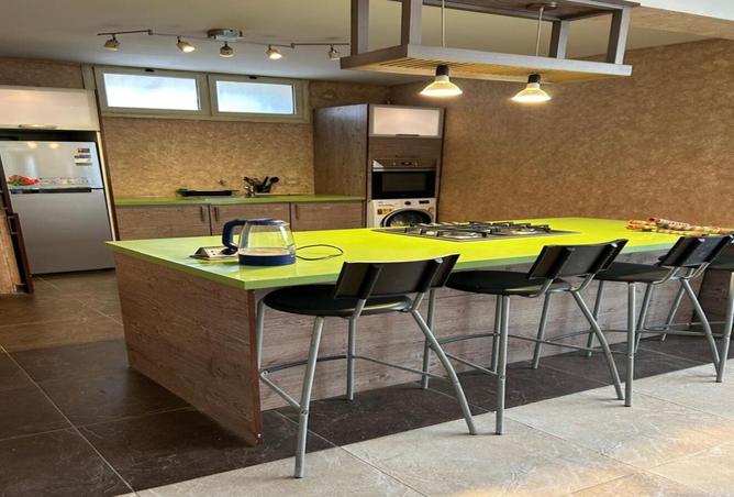 8248615 - Property Image 3