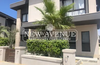 Villa - 4 Bedrooms - 4 Bathrooms for sale in Swan Lake North Coast - Qesm Ad Dabaah - North Coast