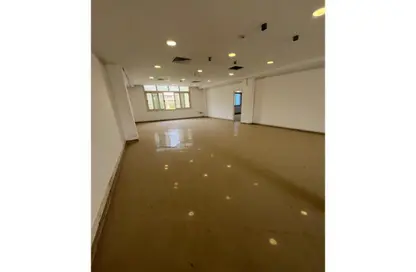 مساحات مكتبية - استوديو - 4 حمامات للايجار في شارع مجمع البنوك - شارع التسعين الجنوبي - التجمع الخامس - مدينة القاهرة الجديدة - القاهرة