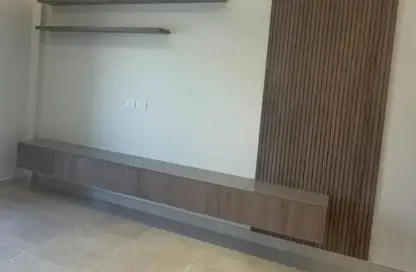 Apartment - 2 Bedrooms - 2 Bathrooms for rent in Moon Residences - Fifth Square - The 5th Settlement - New Cairo City - Cairo