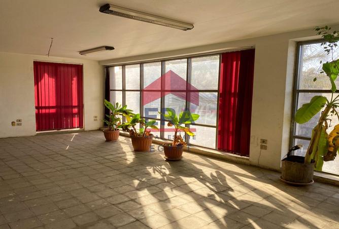 8345004 - Property Image 2