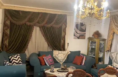 شقة - 3 غرف نوم - 2 حمامات للبيع في شارع سعيد زكريا - حي السفارات - مدينة نصر - القاهرة