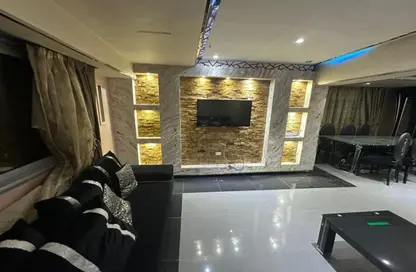 Apartment - 2 Bedrooms - 2 Bathrooms for sale in Al Aanab St. - Mohandessin - Giza