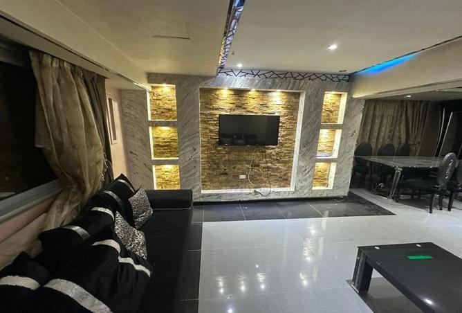 8364390 - Property Main Image