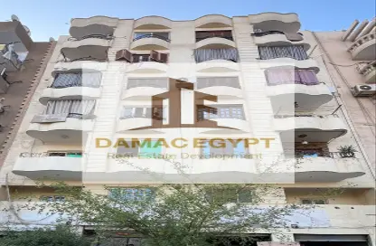Apartment - 3 Bedrooms - 2 Bathrooms for sale in Doctor Kamal Hamdi St. - 4th District - 6 October City - Giza
