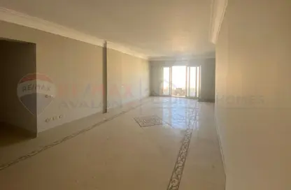 شقة - 3 غرف نوم - 2 حمامات للبيع في شارع الزهراء - سموحة - حي شرق - الاسكندرية شقة - 3 غرف نوم - 2 حمامات للبيع في شارع الزهراء - سموحة - حي شرق - الاسكندرية