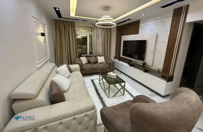 Apartment - 3 Bedrooms - 2 Bathrooms for sale in Gardenia City Compound Nasr City - Zahraa Madinat Nasr - Nasr City - Cairo