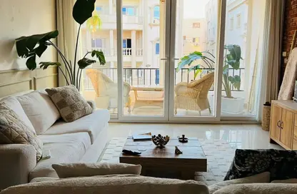Apartment - 3 Bedrooms - 3 Bathrooms for rent in South Lotus - El Lotus - New Cairo City - Cairo