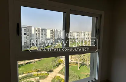 Apartment - 3 Bedrooms - 3 Bathrooms for sale in Hyde Park - New Cairo City - Cairo