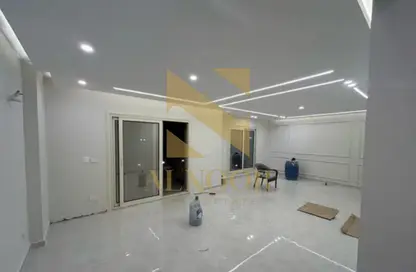 Apartment - 3 Bedrooms - 2 Bathrooms for rent in Al Khamayel city - Sheikh Zayed Compounds - Sheikh Zayed City - Giza