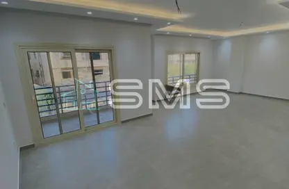 Apartment - 3 Bedrooms - 2 Bathrooms for rent in Al Gezira St. - South Investors Area - New Cairo City - Cairo