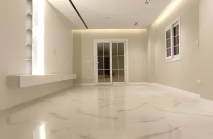 شقة - 3 غرف نوم - 2 حمامات للبيع في البوابة الرابعة - مينا - حدائق الاهرام - الجيزة