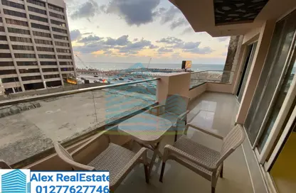 Apartment - 3 Bedrooms - 3 Bathrooms for rent in Al Geish Road - Laurent - Hay Sharq - Alexandria