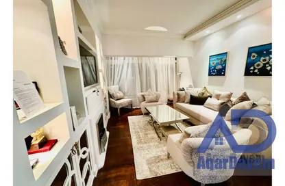 Apartment - 2 Bedrooms - 2 Bathrooms for sale in Mahmoud Azmy St. - Zamalek - Cairo