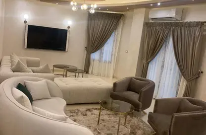شقة - 2 غرف نوم - 2 حمامات للايجار في عمارات البنفسج - البنفسج - مدينة القاهرة الجديدة - القاهرة