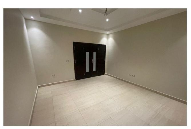 8138371 - Property Main Image