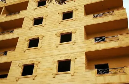 شقة - 3 غرف نوم - 2 حمامات للبيع في البوابة الاولي - خوفو - حدائق الاهرام - الجيزة