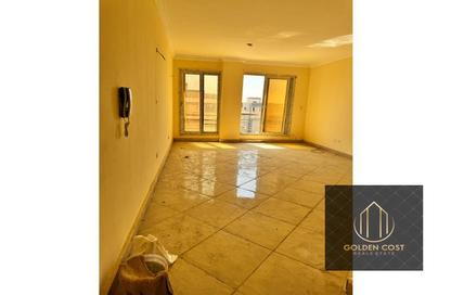 Apartment - 3 Bedrooms - 2 Bathrooms for rent in El Koronfel - The 5th Settlement - New Cairo City - Cairo