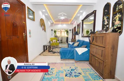 Apartment - 6 Bedrooms - 2 Bathrooms for sale in Camp Chezar - Hay Wasat - Alexandria
