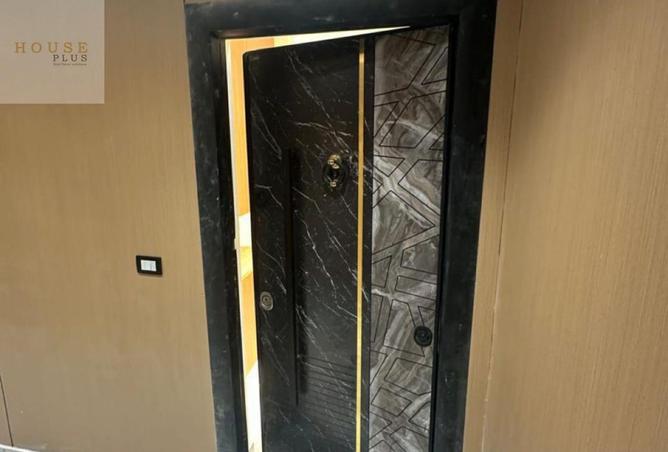 8189860 - Property Image 2