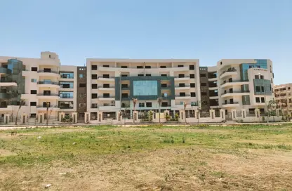 Apartment - 3 Bedrooms - 2 Bathrooms for sale in South Lotus - El Lotus - New Cairo City - Cairo