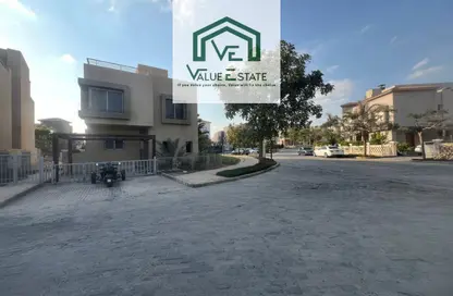 فيلا - 4 غرف نوم - 5 حمامات للبيع في بالم هيلز جولف اكستينشن - طريق الواحات - مدينة 6 أكتوبر - الجيزة