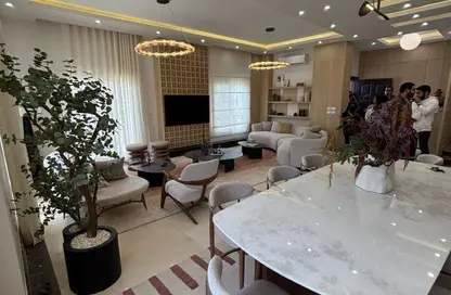 Hotel Apartment - 3 Bedrooms - 3 Bathrooms for sale in Marriott Residence Heliopolis - Almazah - Heliopolis - Masr El Gedida - Cairo