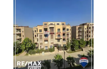 Apartment - 3 Bedrooms - 3 Bathrooms for sale in Green 5 - 6 October Compounds - 6 October City - Giza