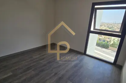 Apartment - 3 Bedrooms - 3 Bathrooms for rent in Village Views - Zed Towers - Sheikh Zayed Compounds - Sheikh Zayed City - Giza