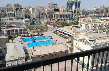 شقة - 3 غرف نوم - 1 حمام للبيع في شارع سور دار الدفاع الجوي (عبد العظيم وزير) - ارض الجولف - مصر الجديدة - القاهرة