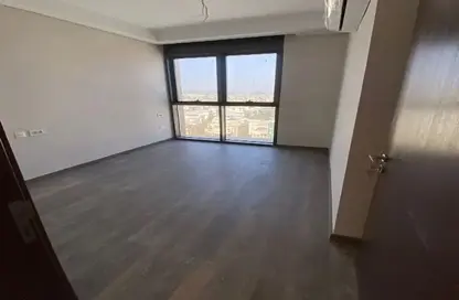 شقة - 2 غرف نوم - 3 حمامات للبيع في فورتي ويست - كمبوندات الشيخ زايد - الشيخ زايد - الجيزة