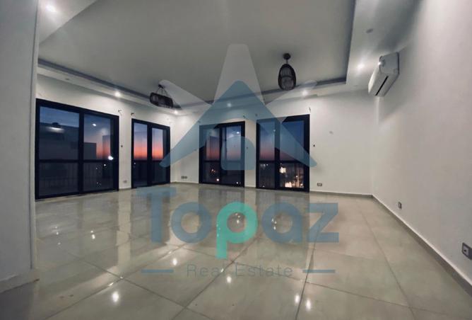 8070694 - Property Main Image