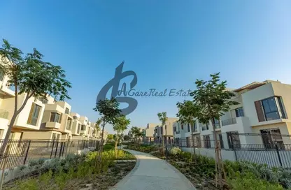 Apartment - 3 Bedrooms - 2 Bathrooms for sale in Sodic East - 6th District - New Heliopolis - Cairo