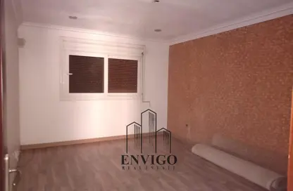 Apartment - 5 Bedrooms - 3 Bathrooms for sale in Dr Ismail Wahbi St. - 10th Zone - Nasr City - Cairo