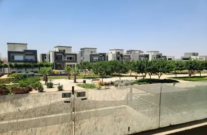 Townhouse - 4 Bedrooms - 3 Bathrooms for sale in Hyde Park - 5th Settlement Compounds - The 5th Settlement - New Cairo City - Cairo