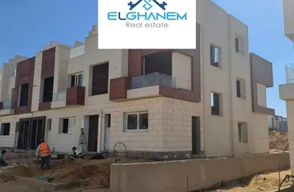 Townhouse - 5 Bedrooms - 4 Bathrooms for sale in Azzar 2 - 5th Settlement Compounds - The 5th Settlement - New Cairo City - Cairo