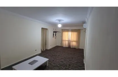 Apartment - 3 Bedrooms - 1 Bathroom for sale in Masaken Zahraa Nasr City St. - Zahraa Madinat Nasr - Nasr City - Cairo