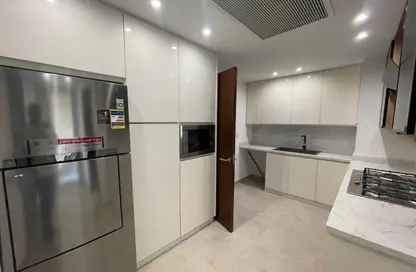 Apartment - 3 Bedrooms - 3 Bathrooms for sale in Alto - Uptown Cairo - Mokattam - Cairo