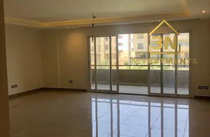 Apartment - 4 Bedrooms - 3 Bathrooms for rent in South Lotus - El Lotus - New Cairo City - Cairo