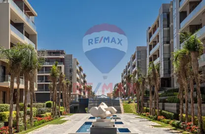 Apartment - 3 Bedrooms - 2 Bathrooms for sale in El Patio Oro - 5th Settlement Compounds - The 5th Settlement - New Cairo City - Cairo